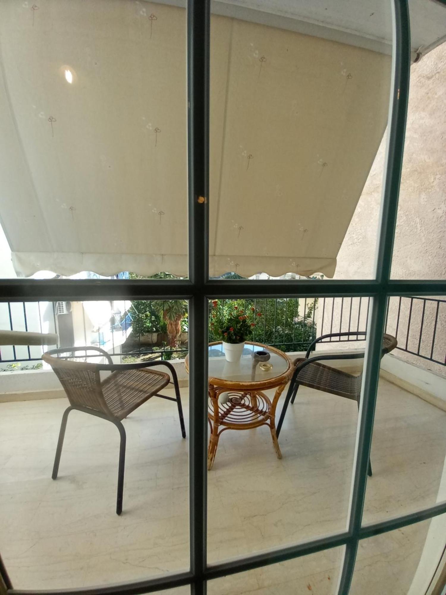 Evie'S Apartment Каламата Екстер'єр фото