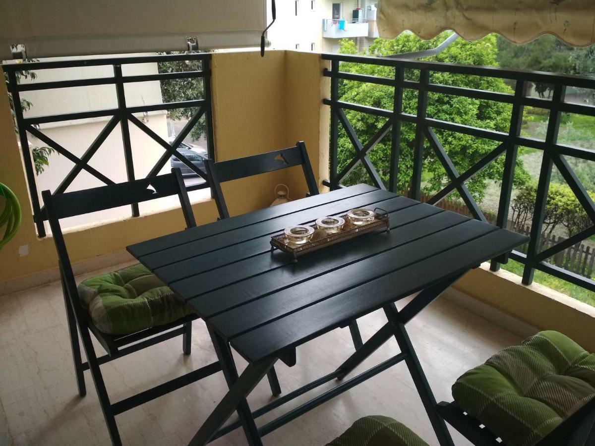 Evie'S Apartment Каламата Екстер'єр фото